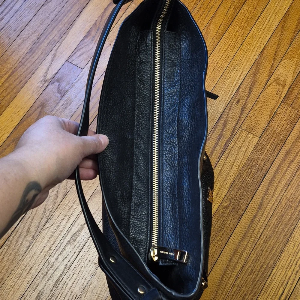 Michael Kors Evie Black Pebbled Leather Hobo Bag